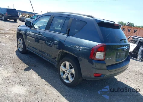 2015 Jeep Compass Latitude z USA, uszkodzony, nr VIN 1C4NJDEB8FD333620